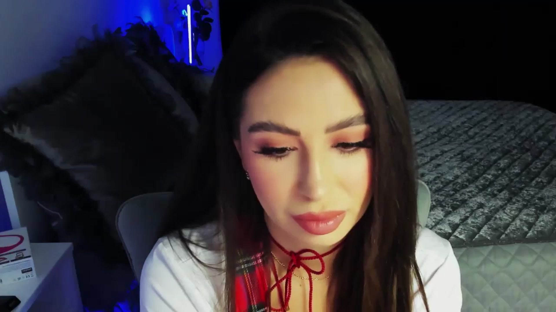 Gallery image thumbnail from MiaYourAngel's myfreecams stream on, 02/19/2024, 12:10 image 13 of 20
