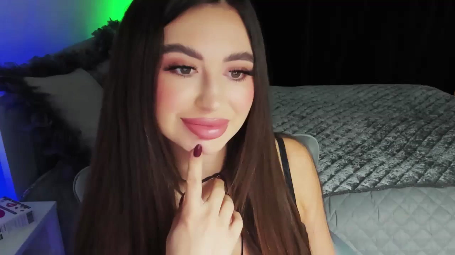Gallery image thumbnail from MiaYourAngel's myfreecams stream on, 03/13/2024, 12:11 image 11 of 20