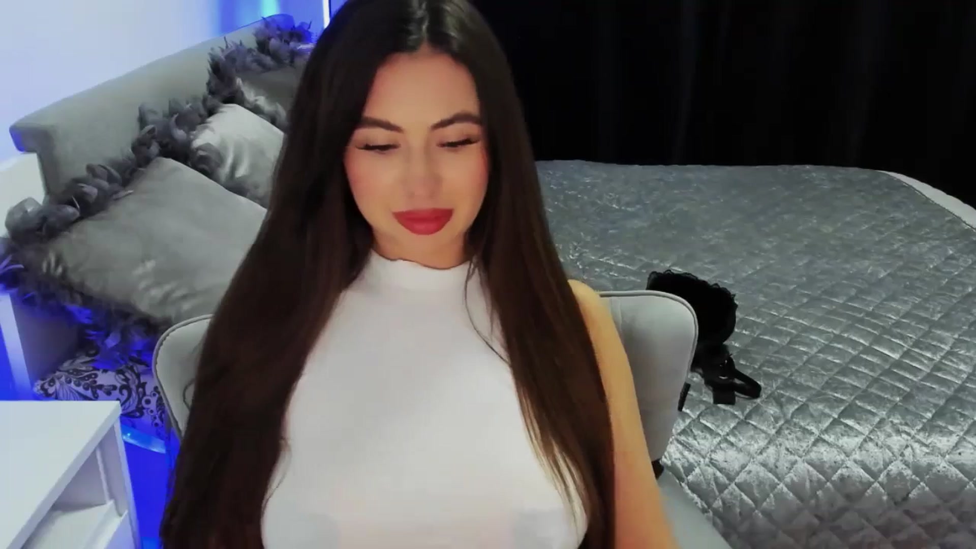 Gallery image thumbnail from MiaYourAngel's myfreecams stream on, 03/17/2024, 20:25 image 20 of 20