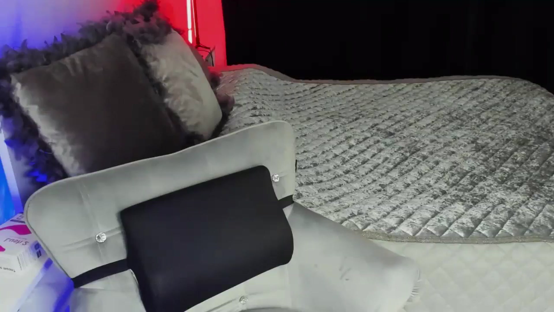 Gallery image thumbnail from MiaYourAngel's myfreecams stream on, 03/24/2024, 19:20 image 2 of 20