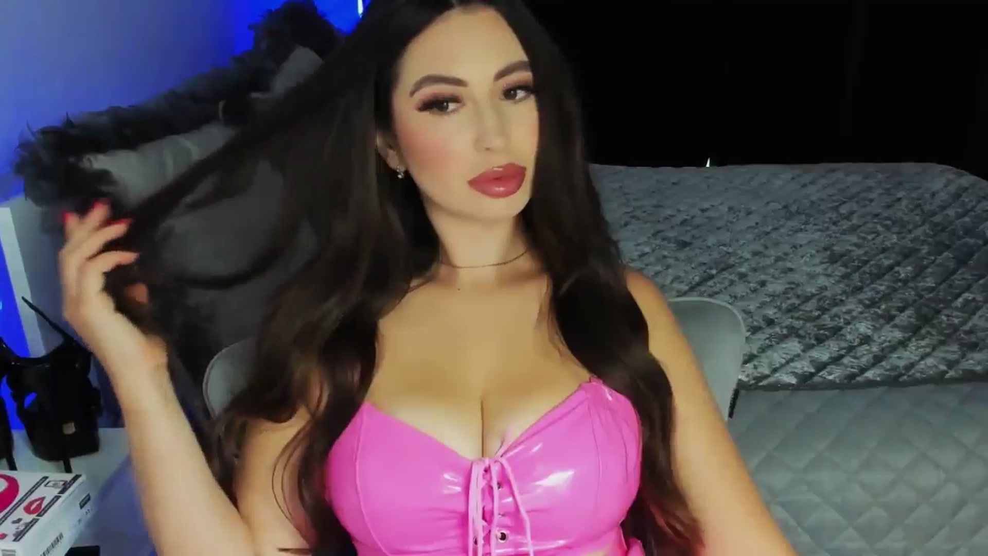 Gallery image thumbnail from MiaYourAngel's myfreecams stream on, 05/13/2024, 09:51 image 15 of 20