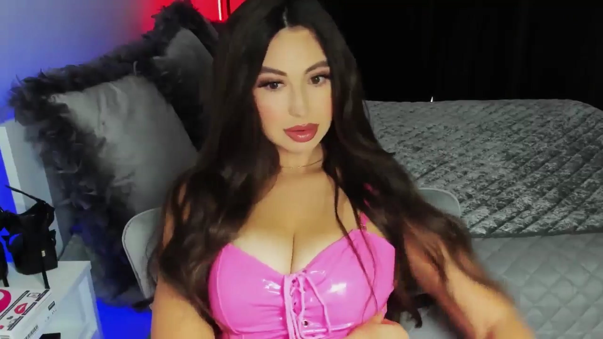 Gallery image thumbnail from MiaYourAngel's myfreecams stream on, 05/13/2024, 09:51 image 9 of 20