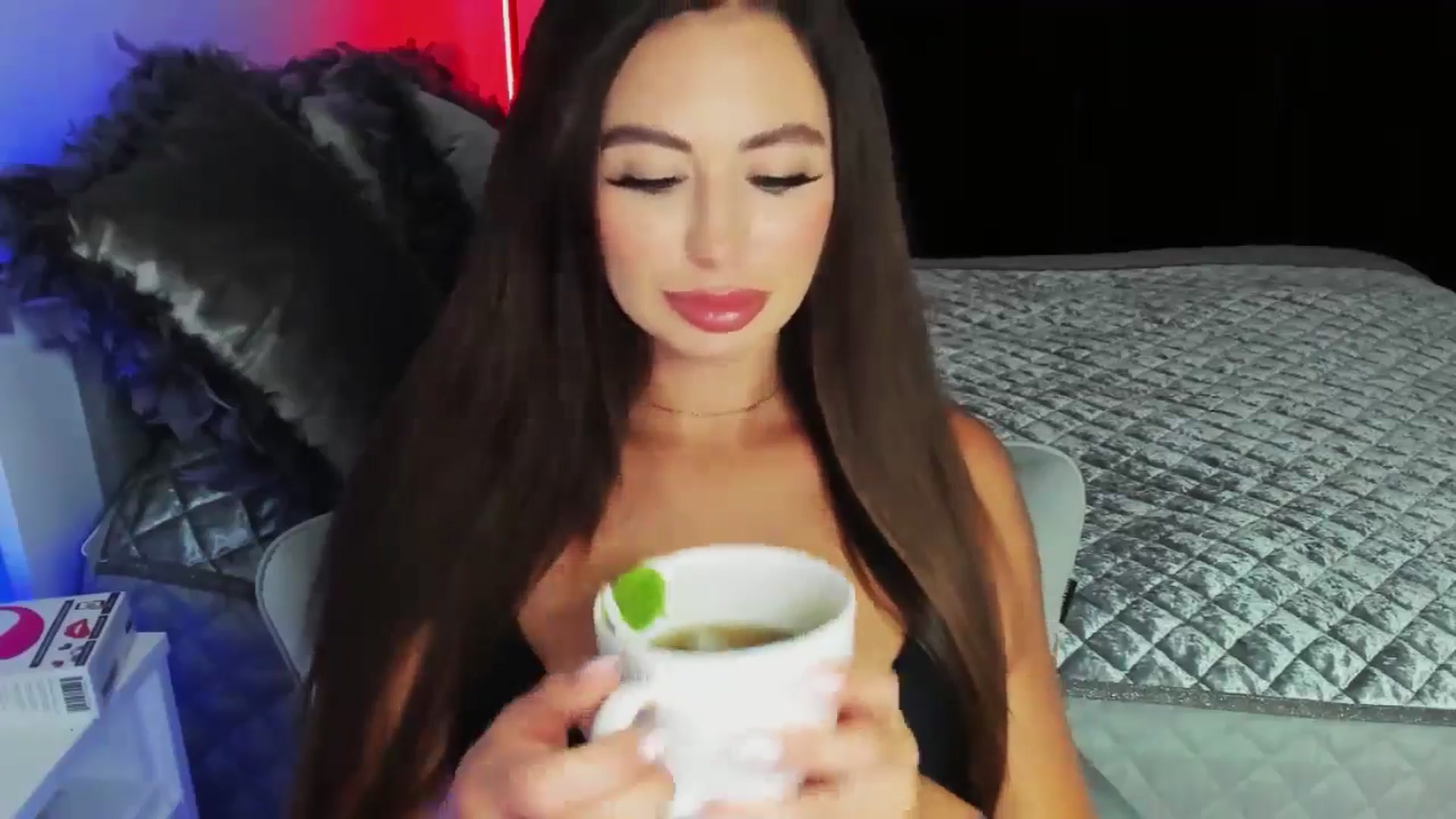 Gallery image thumbnail from MiaYourAngel's myfreecams stream on, 07/04/2024, 20:18 image 6 of 20