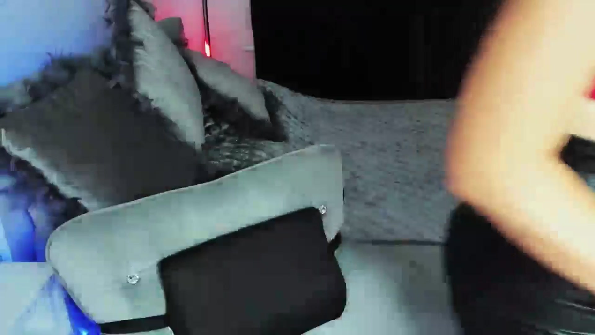 Gallery image thumbnail from MiaYourAngel's myfreecams stream on, 07/26/2024, 09:16 image 7 of 20
