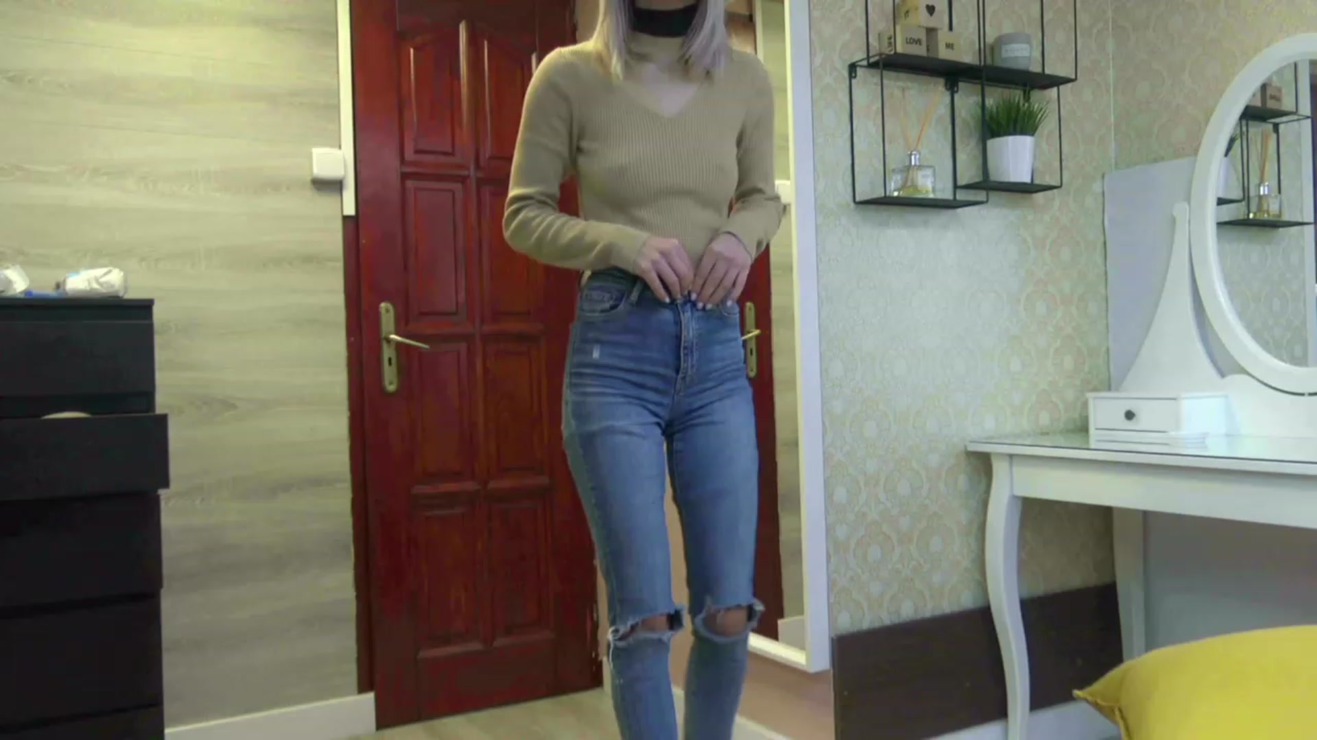 Gallery image thumbnail from Mia_Bae's myfreecams stream on, 11/28/2022, 19:07 image 13 of 20