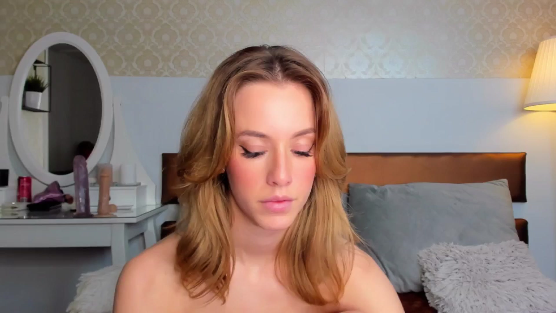 Gallery image thumbnail from Mia_Bae's myfreecams stream on, 04/25/2024, 16:15 image 7 of 20