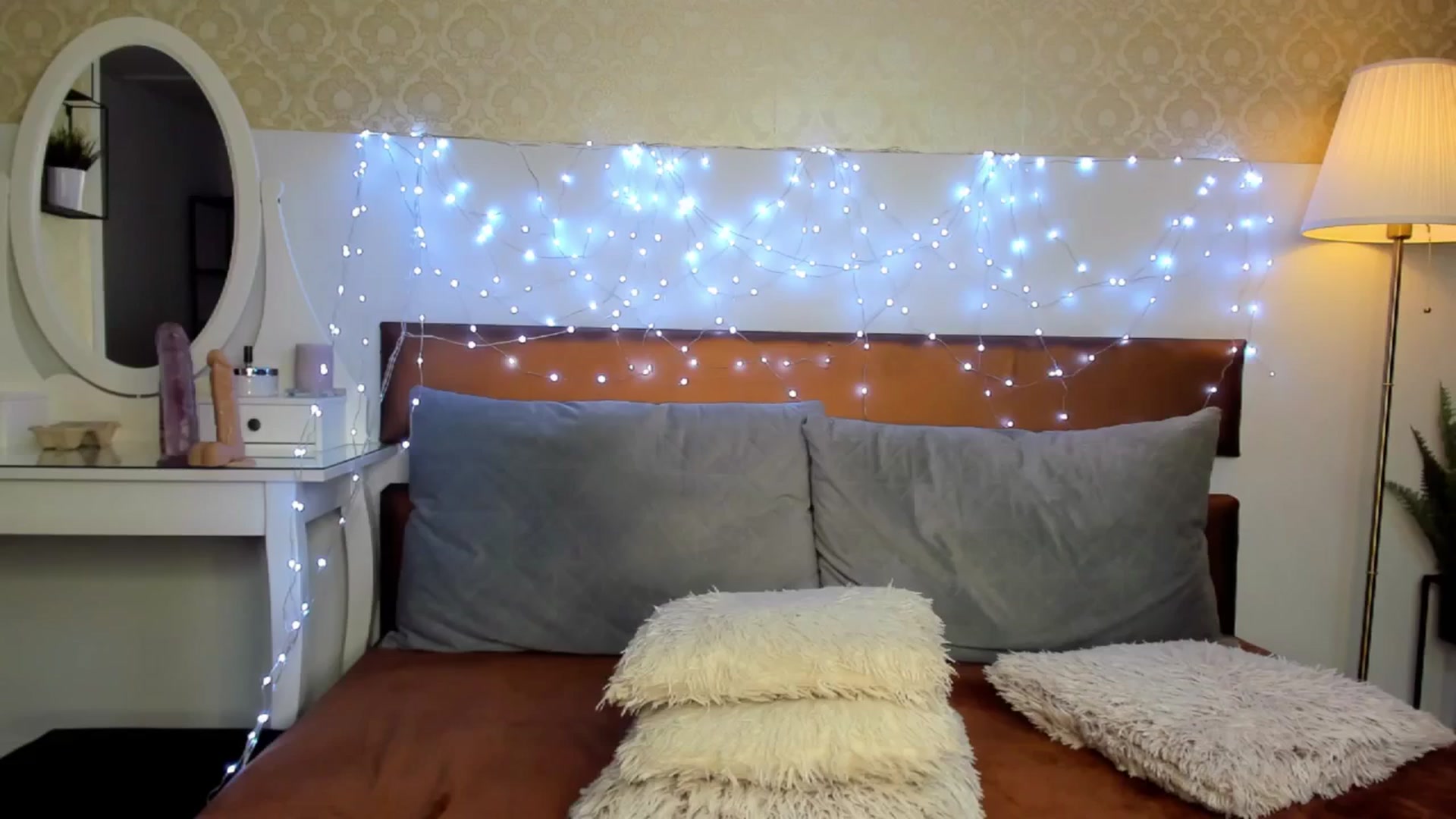 Gallery image thumbnail from Mia_Bae's myfreecams stream on, 07/21/2024, 13:48 image 2 of 20