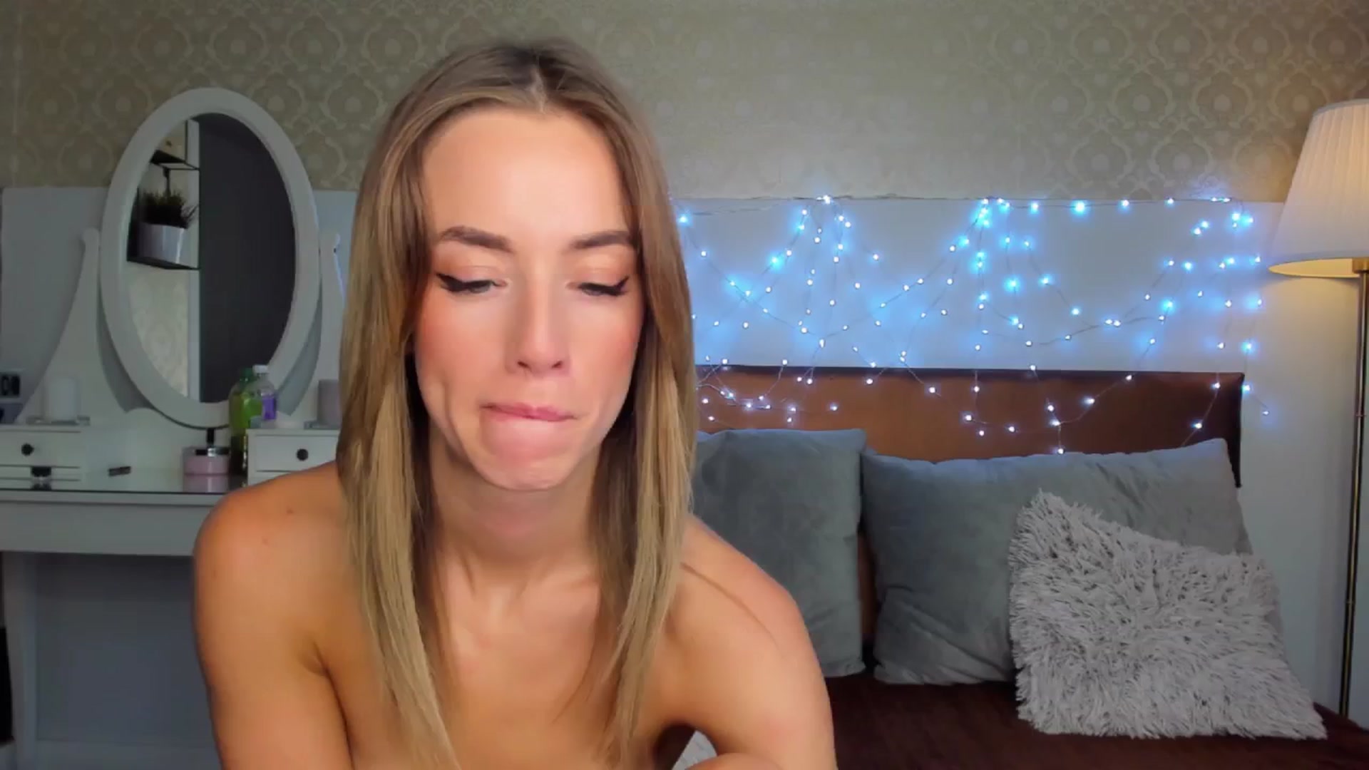 Gallery image thumbnail from Mia_Bae's myfreecams stream on, 08/14/2024, 12:51 image 14 of 20