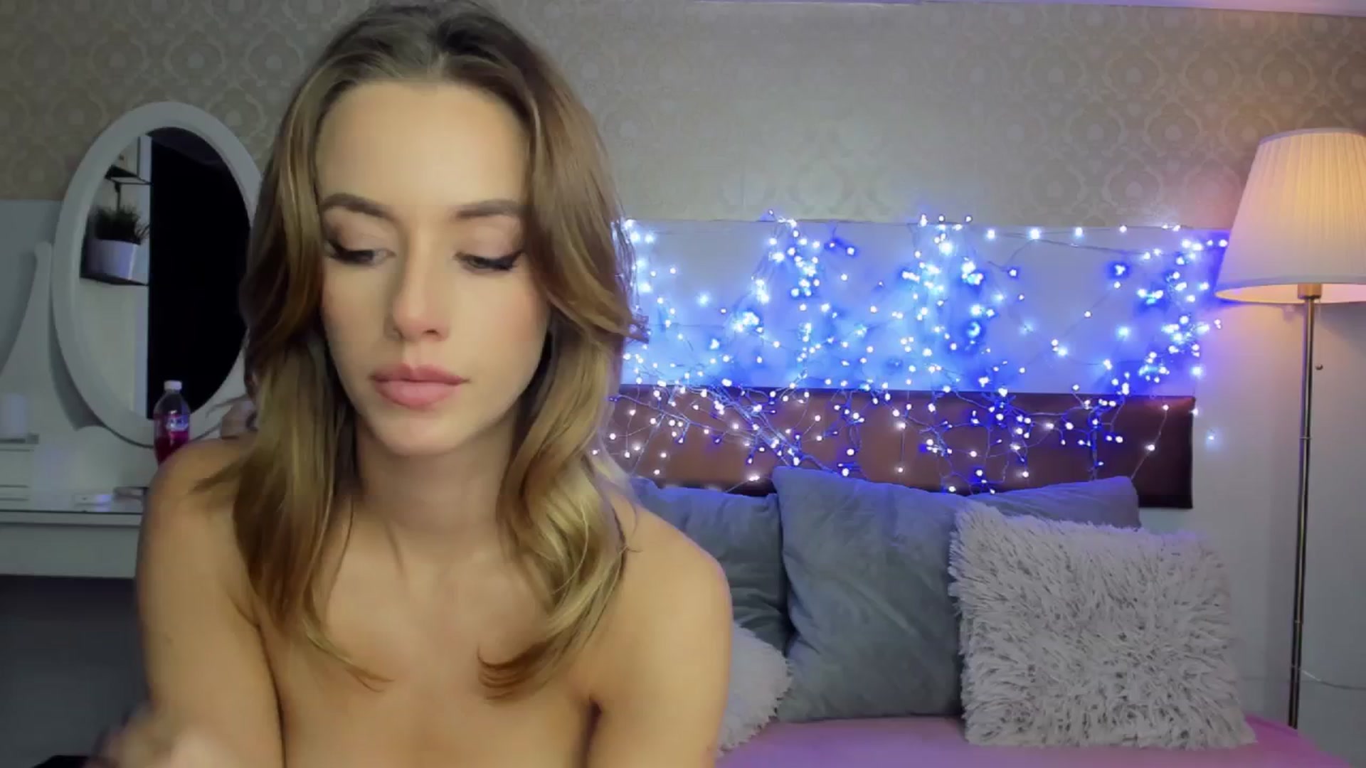 Gallery image thumbnail from Mia_Bae's myfreecams stream on, 09/15/2024, 16:31 image 16 of 20