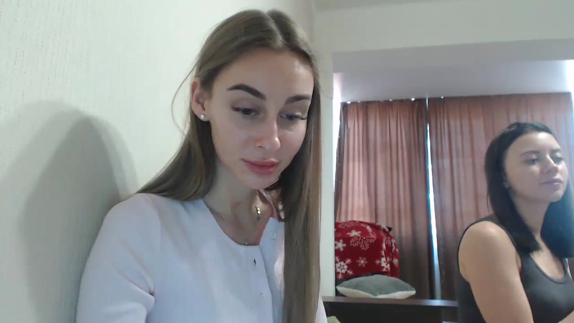 Gallery image thumbnail from Mia_Bae_'s myfreecams stream on, 04/05/2024, 10:15 image 9 of 20
