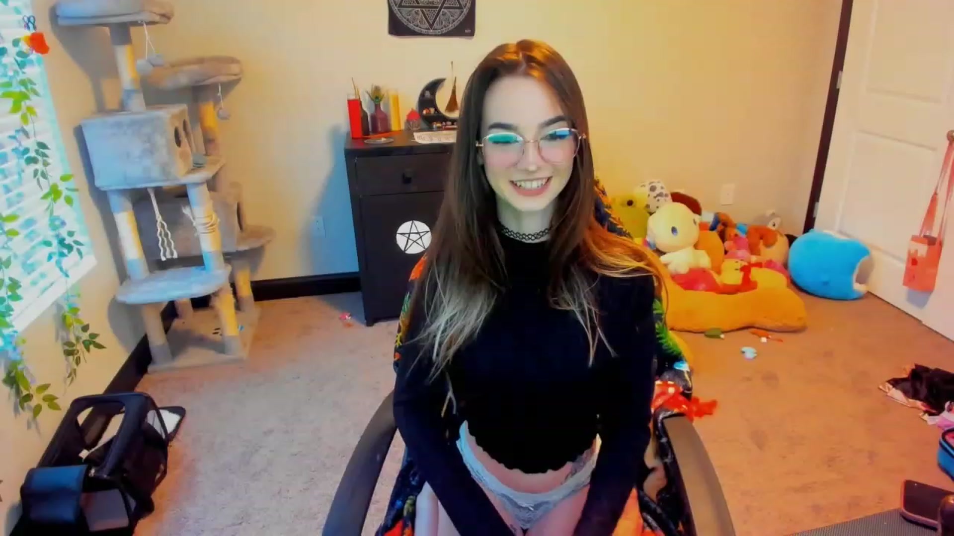 Gallery image thumbnail from Mia_Fern's myfreecams stream on, 02/29/2024, 23:31 image 1 of 20