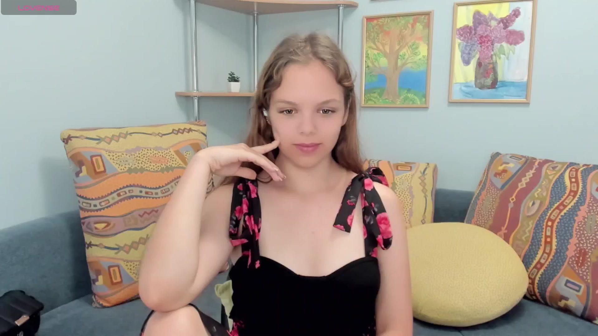 Gallery image thumbnail from Mia_Gallager's myfreecams stream on, 07/22/2025, 14:07 image 19 of 20