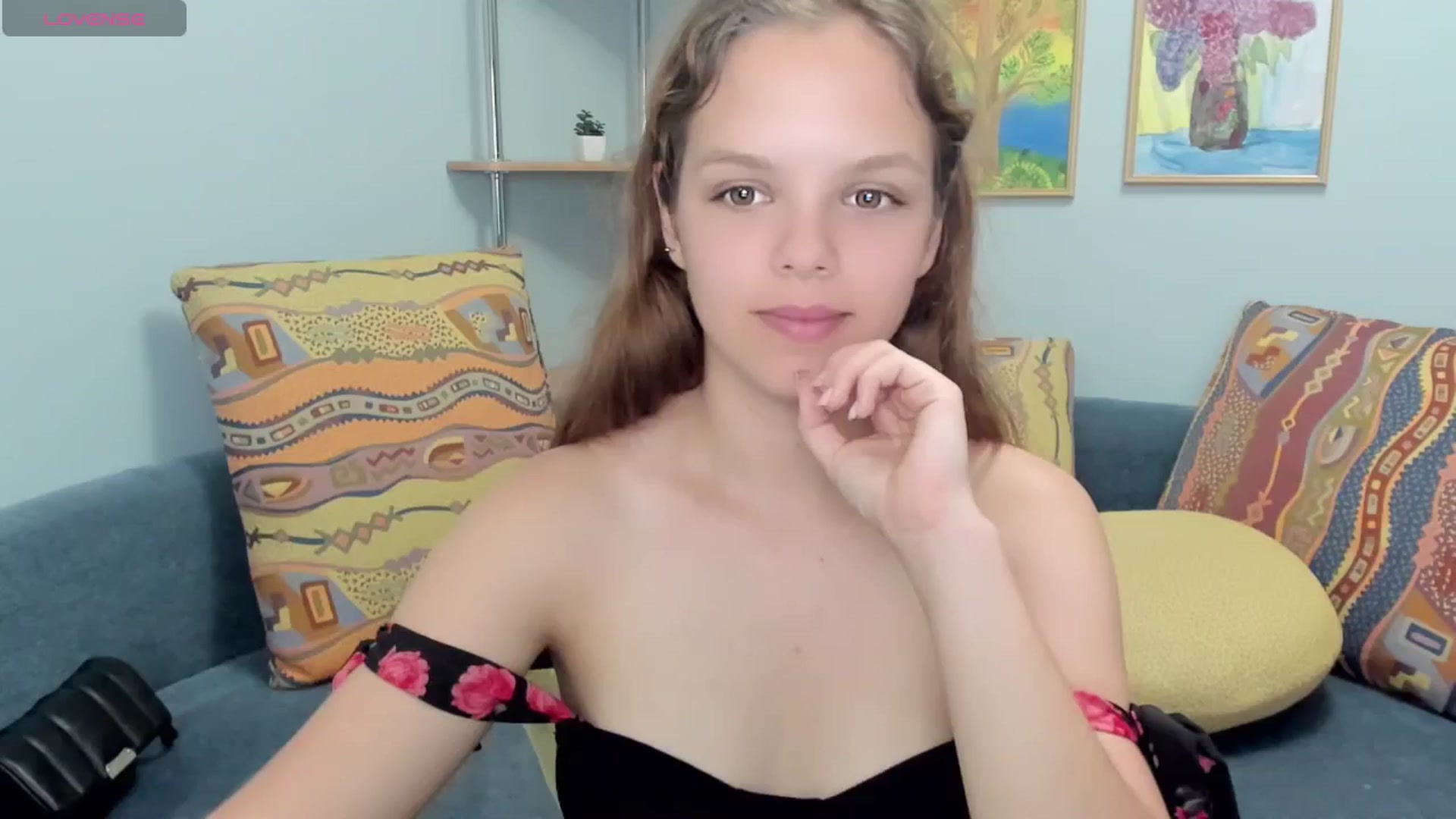 Gallery image thumbnail from Mia_Gallager's myfreecams stream on, 07/22/2025, 19:00 image 10 of 20