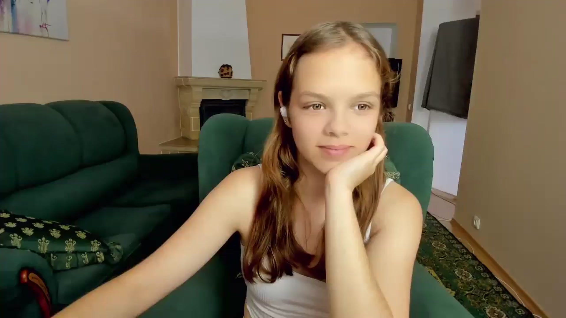 Gallery image thumbnail from Mia_Gallager's myfreecams stream on, 08/18/2025, 13:29 image 3 of 20