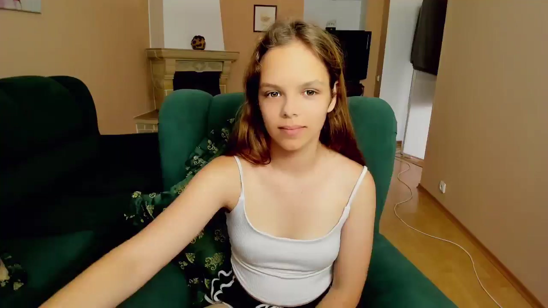 Gallery image thumbnail from Mia_Gallager's myfreecams stream on, 08/20/2025, 15:19 image 14 of 20