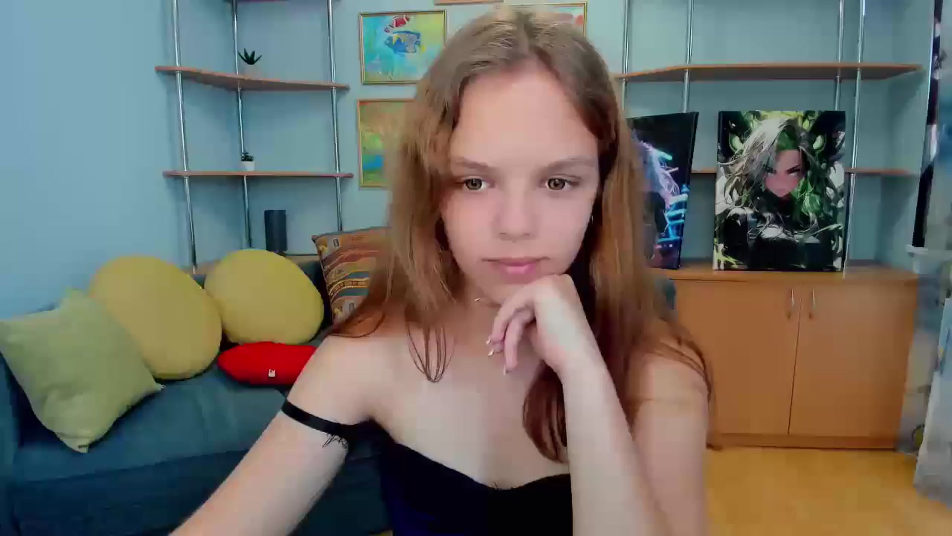 Gallery image thumbnail from Mia_Gallager's myfreecams stream on, 08/25/2025, 13:10 image 2 of 20