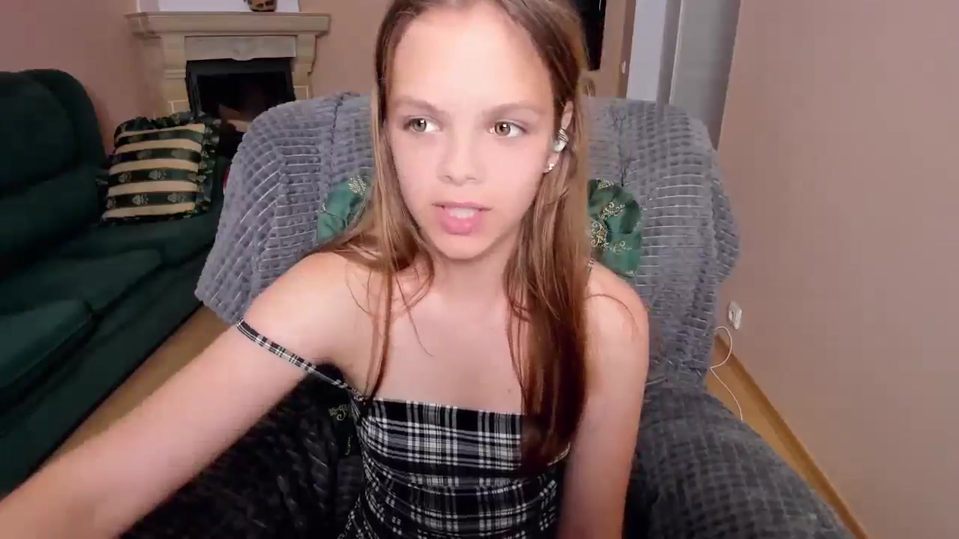 Gallery image thumbnail from Mia_Gallager's myfreecams stream on, 09/17/2025, 17:35 image 5 of 20