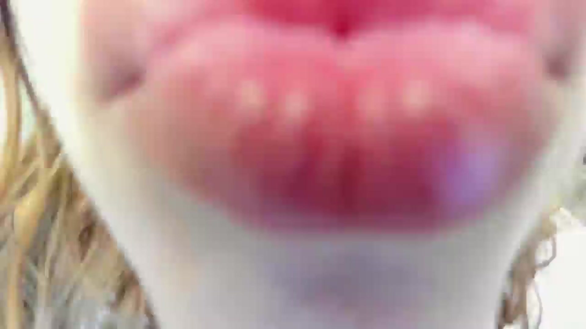 Gallery image thumbnail from Mia_Gallager's myfreecams stream on, 10/17/2025, 17:04 image 11 of 20