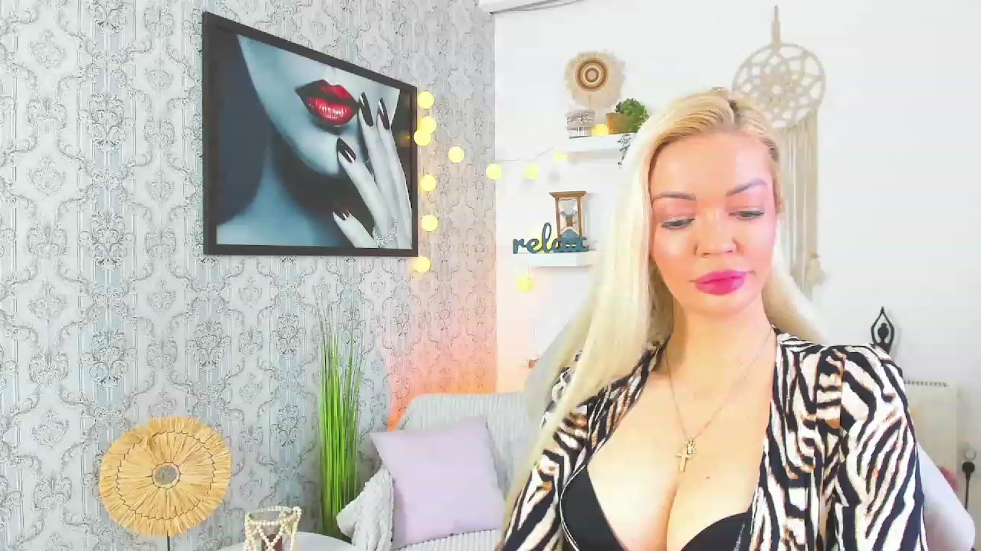 Gallery image thumbnail from Mia_Karakova's myfreecams stream on, 02/09/2023, 10:27 image 6 of 20