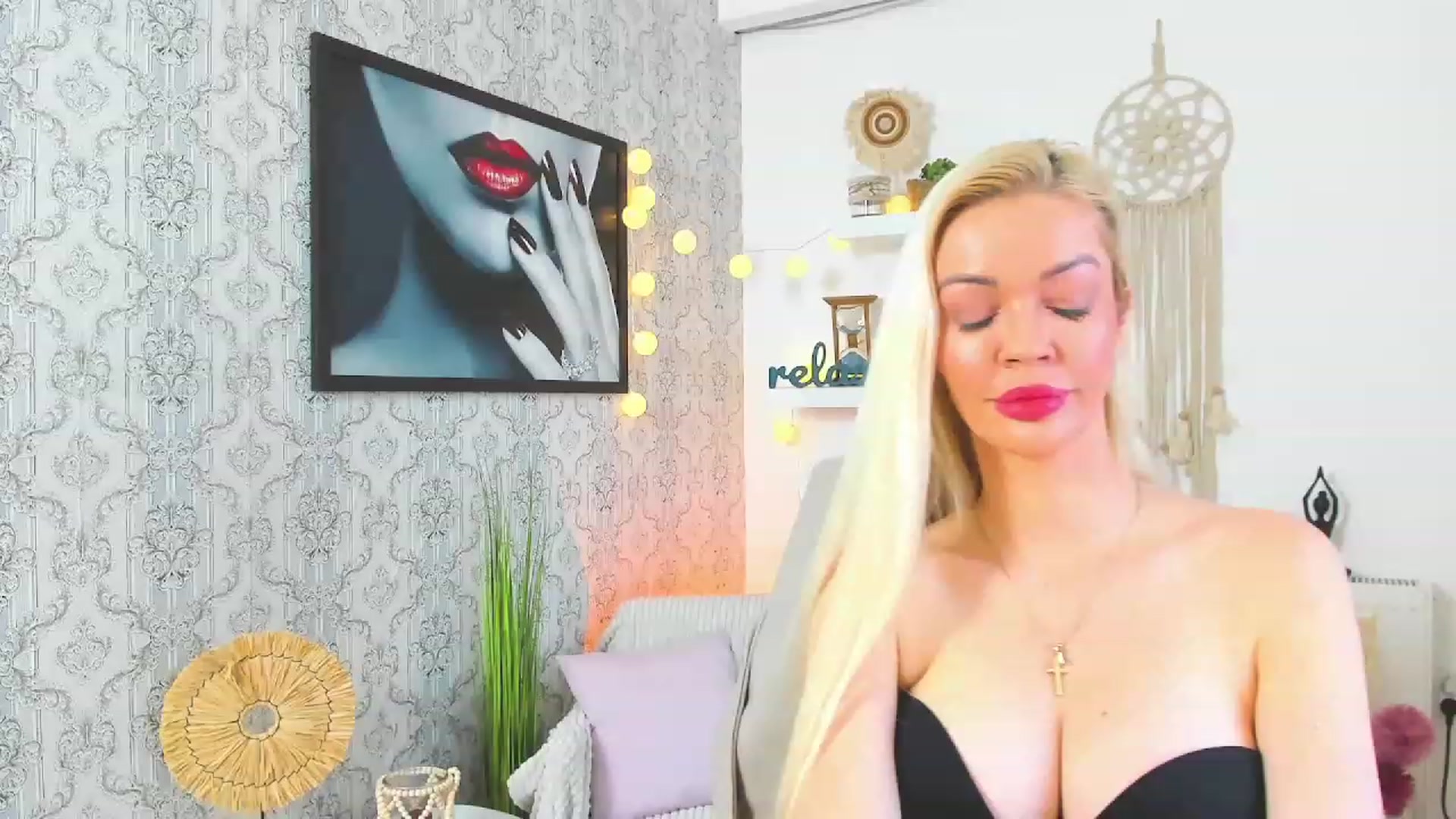 Gallery image thumbnail from Mia_Karakova's myfreecams stream on, 02/09/2023, 13:52 image 11 of 20
