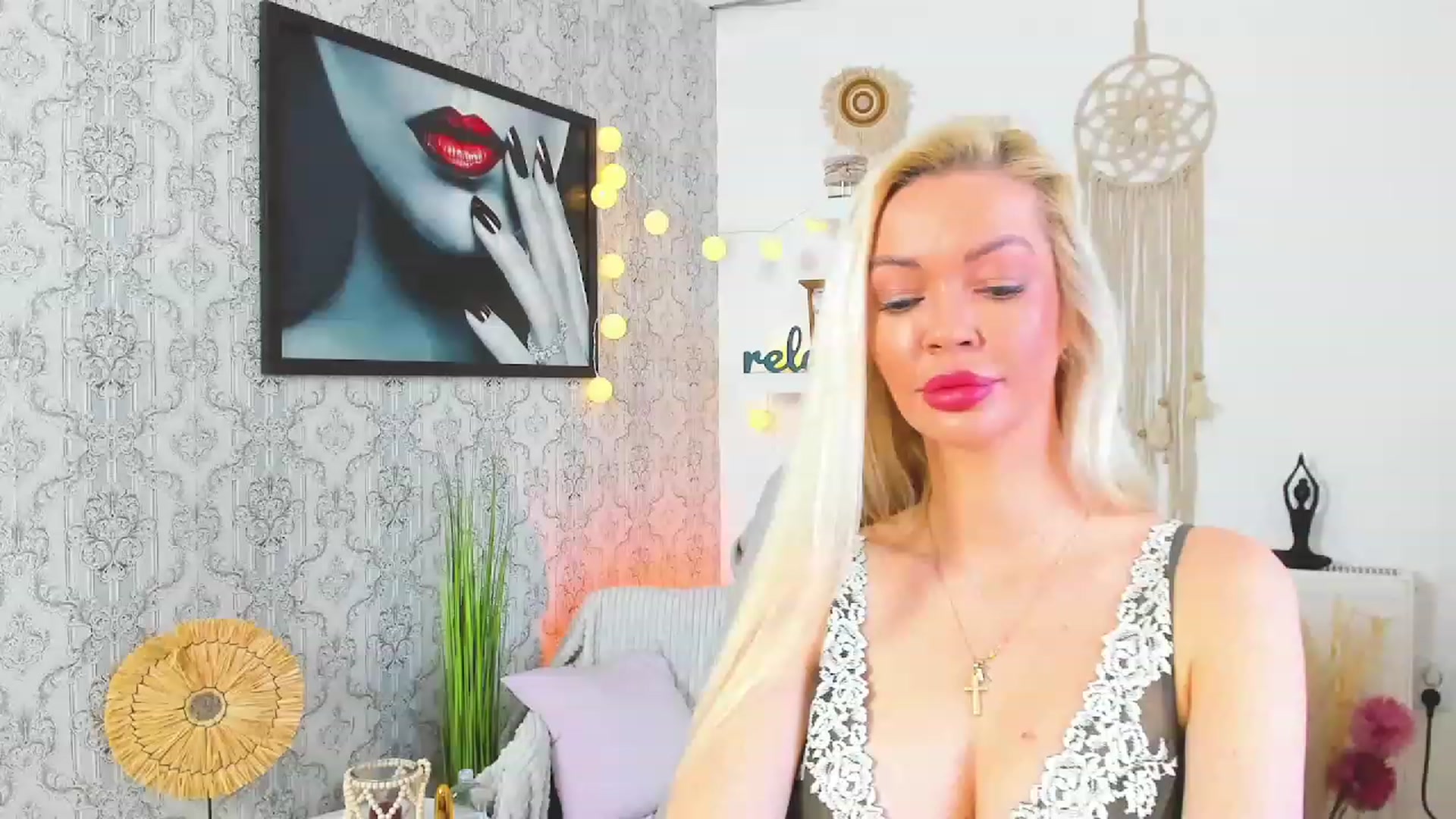 Gallery image thumbnail from Mia_Karakova's myfreecams stream on, 02/10/2023, 10:54 image 16 of 20