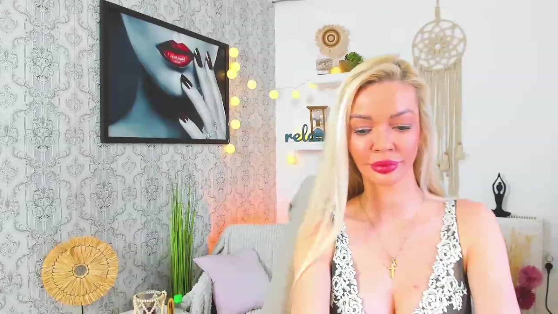 Gallery image thumbnail from Mia_Karakova's myfreecams stream on, 02/10/2023, 13:45 image 14 of 20