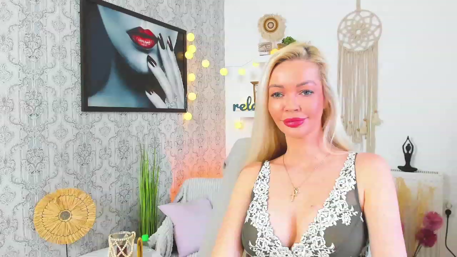 Gallery image thumbnail from Mia_Karakova's myfreecams stream on, 02/10/2023, 13:45 image 11 of 20