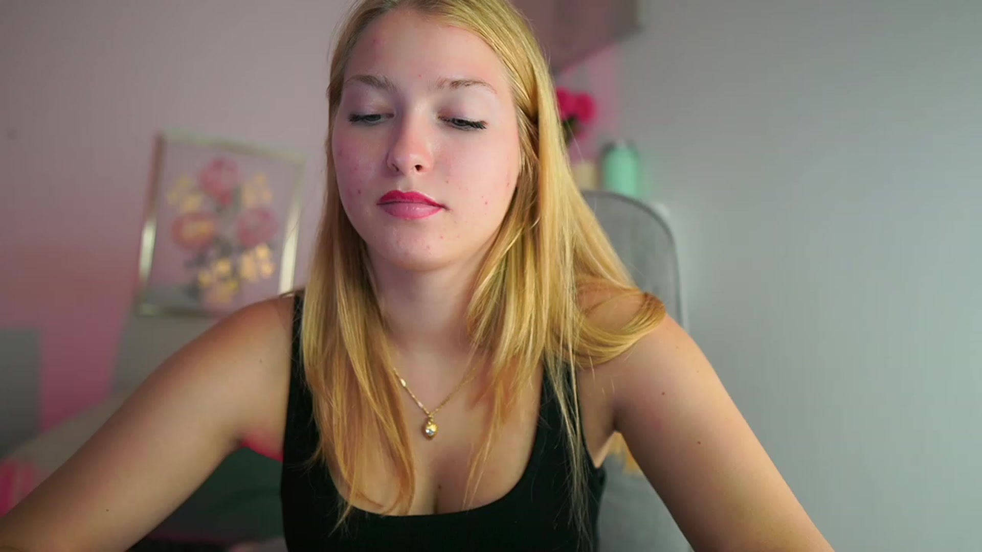 Gallery image thumbnail from Mia_Melano_'s myfreecams stream on, 09/05/2023, 21:45 image 17 of 20