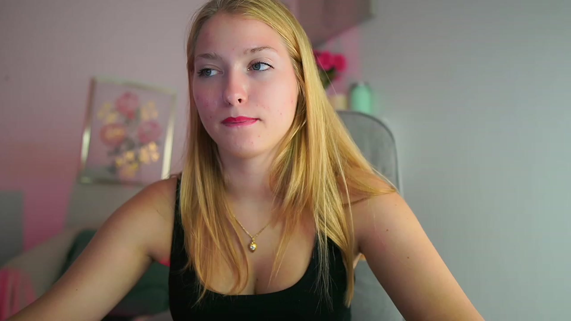 Gallery image thumbnail from Mia_Melano_'s myfreecams stream on, 09/05/2023, 21:45 image 18 of 20