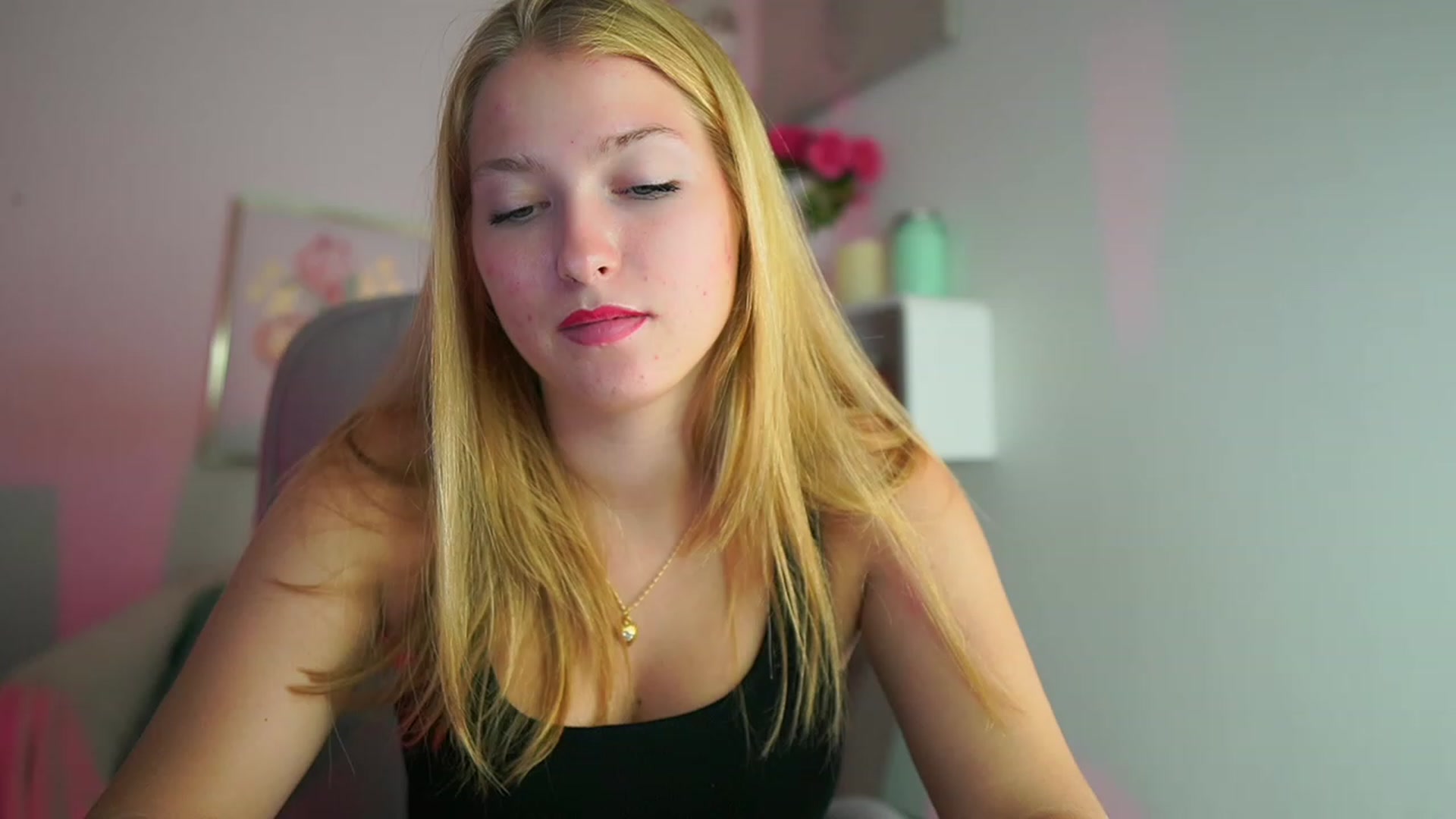 Gallery image thumbnail from Mia_Melano_'s myfreecams stream on, 09/05/2023, 21:45 image 11 of 20