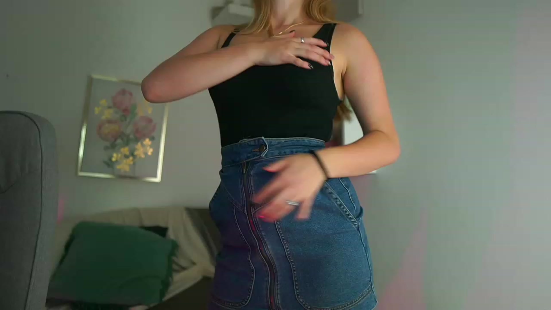 Gallery image thumbnail from Mia_Melano_'s myfreecams stream on, 09/05/2023, 21:45 image 13 of 20