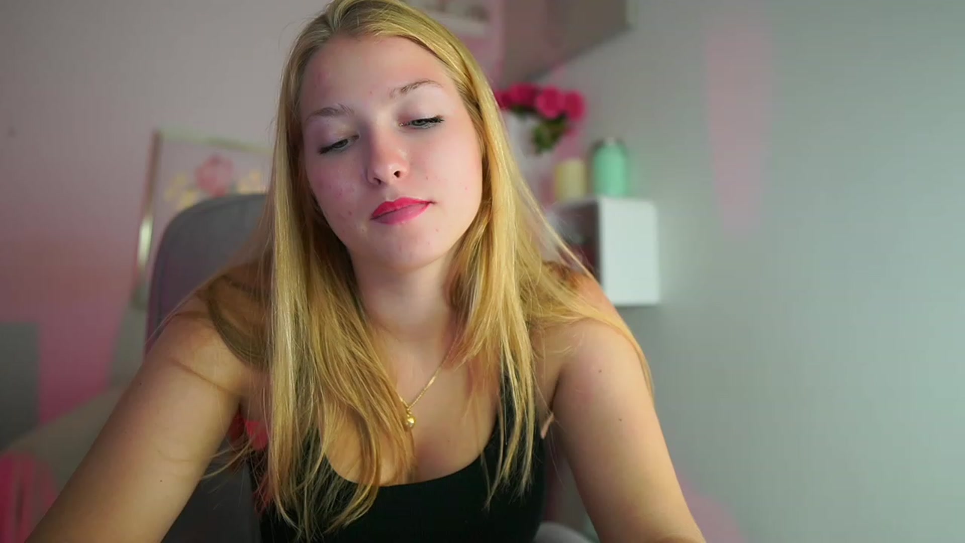 Gallery image thumbnail from Mia_Melano_'s myfreecams stream on, 09/05/2023, 21:45 image 10 of 20