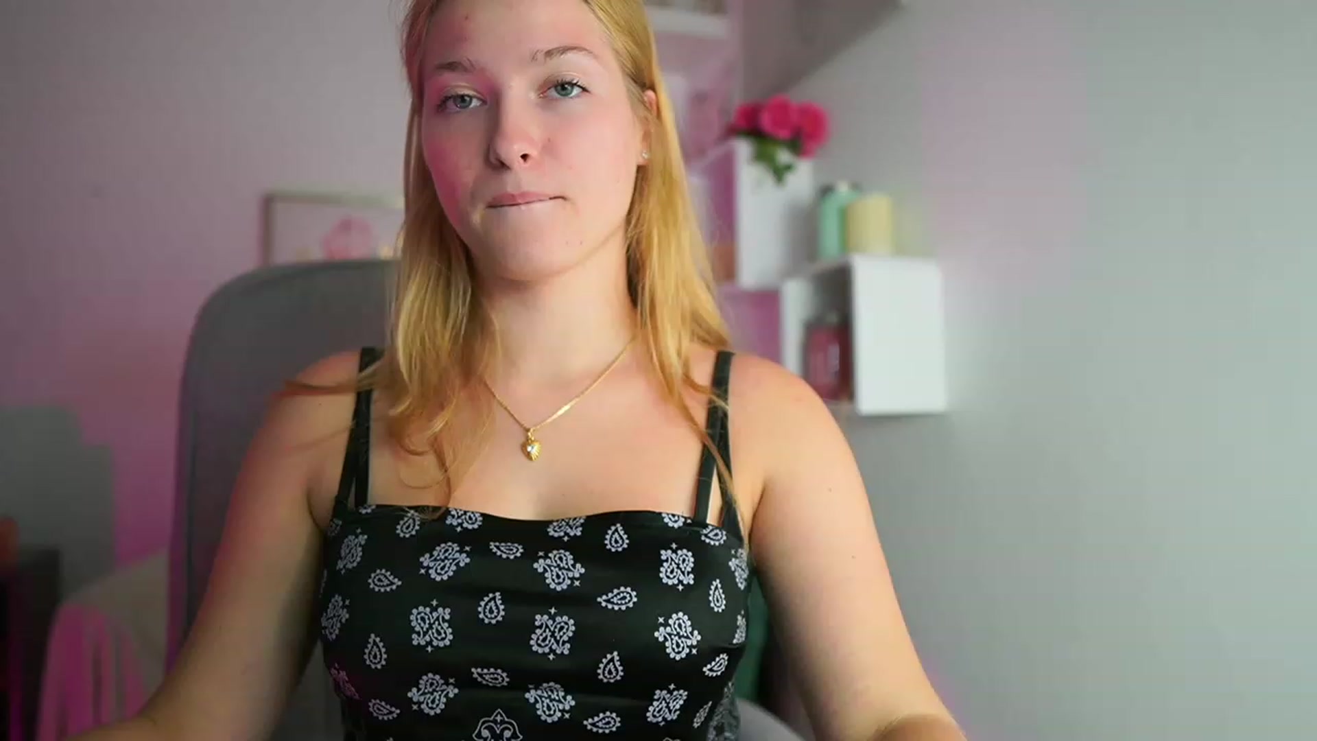 Gallery image thumbnail from Mia_Melano_'s myfreecams stream on, 09/11/2023, 14:08 image 15 of 20
