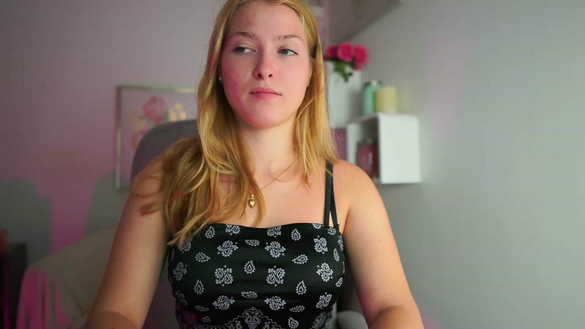 Gallery image thumbnail from Mia_Melano_'s myfreecams stream on, 09/11/2023, 14:08 image 2 of 20