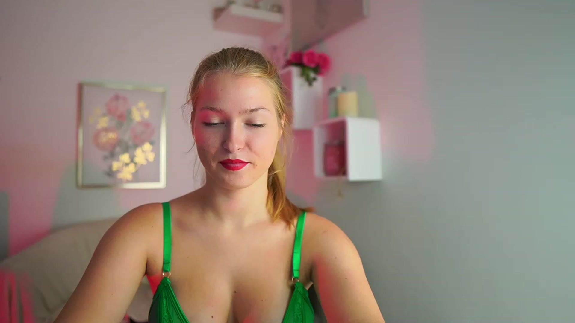 Gallery image thumbnail from Mia_Melano_'s myfreecams stream on, 09/16/2023, 14:37 image 19 of 20