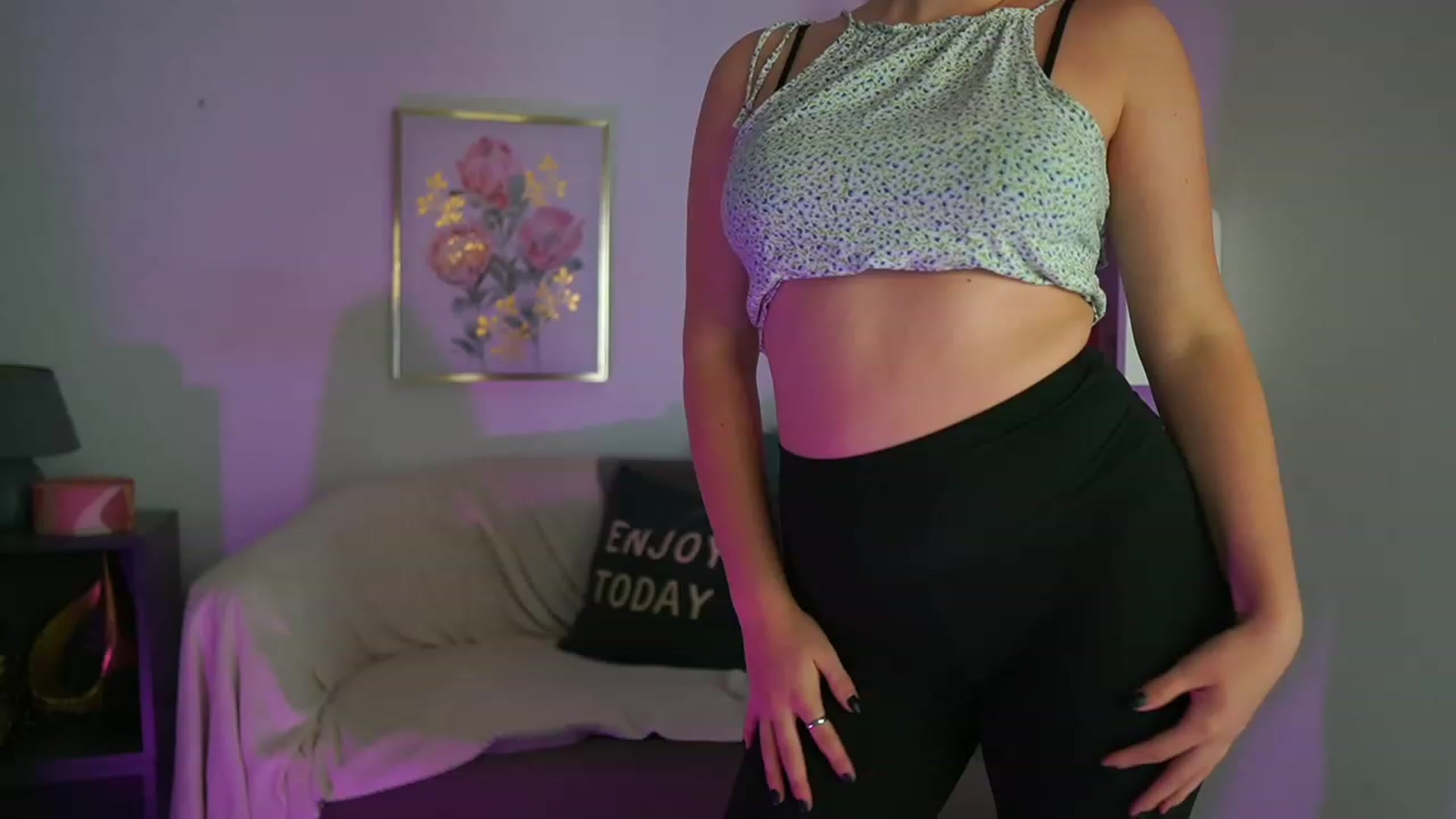 Gallery image thumbnail from Mia_Melano_'s myfreecams stream on, 09/25/2023, 15:12 image 2 of 20