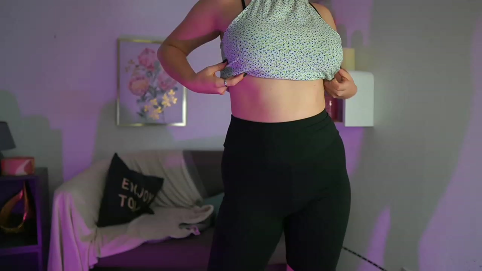 Gallery image thumbnail from Mia_Melano_'s myfreecams stream on, 09/25/2023, 16:06 image 14 of 20