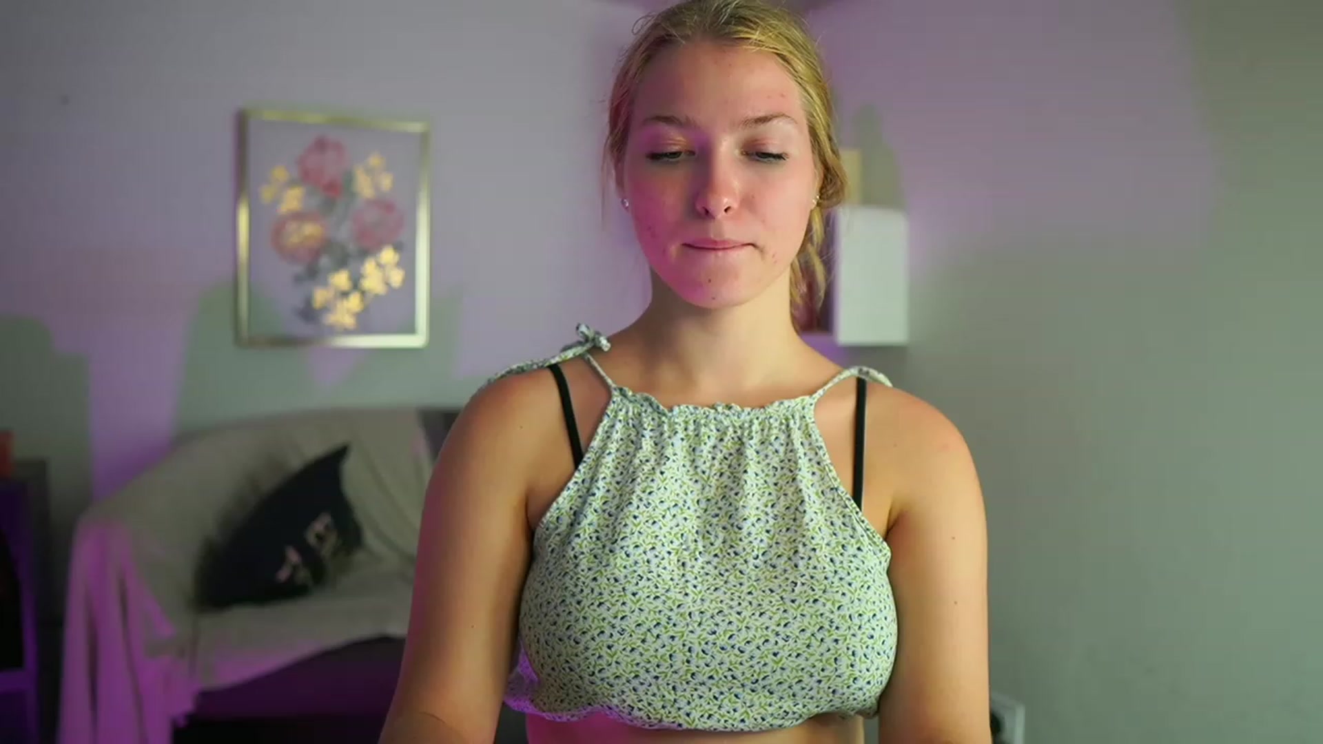 Gallery image thumbnail from Mia_Melano_'s myfreecams stream on, 09/25/2023, 17:54 image 9 of 20
