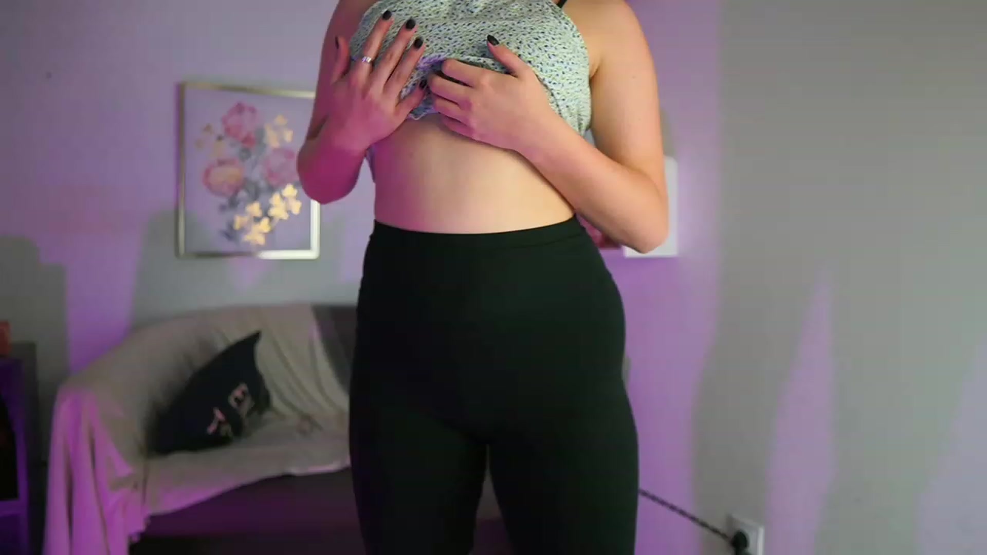 Gallery image thumbnail from Mia_Melano_'s myfreecams stream on, 09/25/2023, 17:54 image 13 of 20