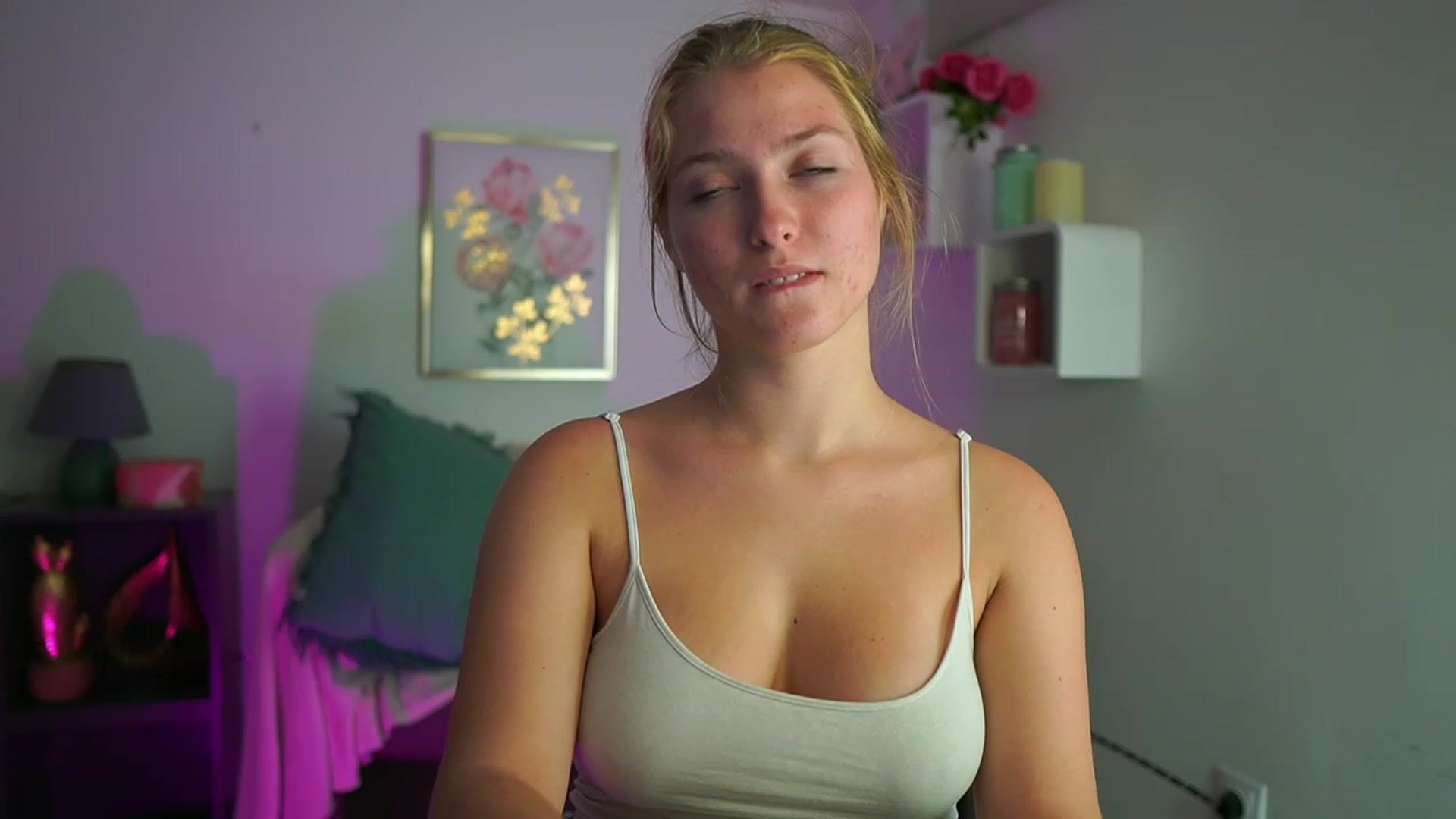 Gallery image thumbnail from Mia_Melano_'s myfreecams stream on, 09/26/2023, 17:39 image 13 of 20