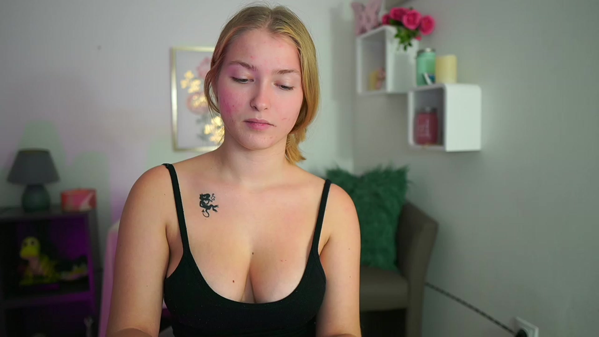 Gallery image thumbnail from Mia_Melano_'s myfreecams stream on, 10/09/2023, 17:04 image 2 of 20