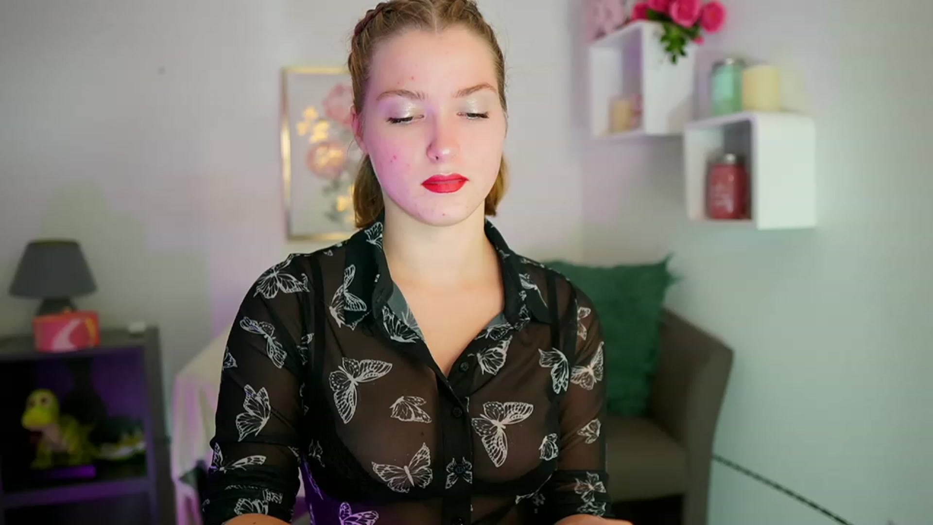 Gallery image thumbnail from Mia_Melano_'s myfreecams stream on, 10/24/2023, 19:00 image 12 of 20