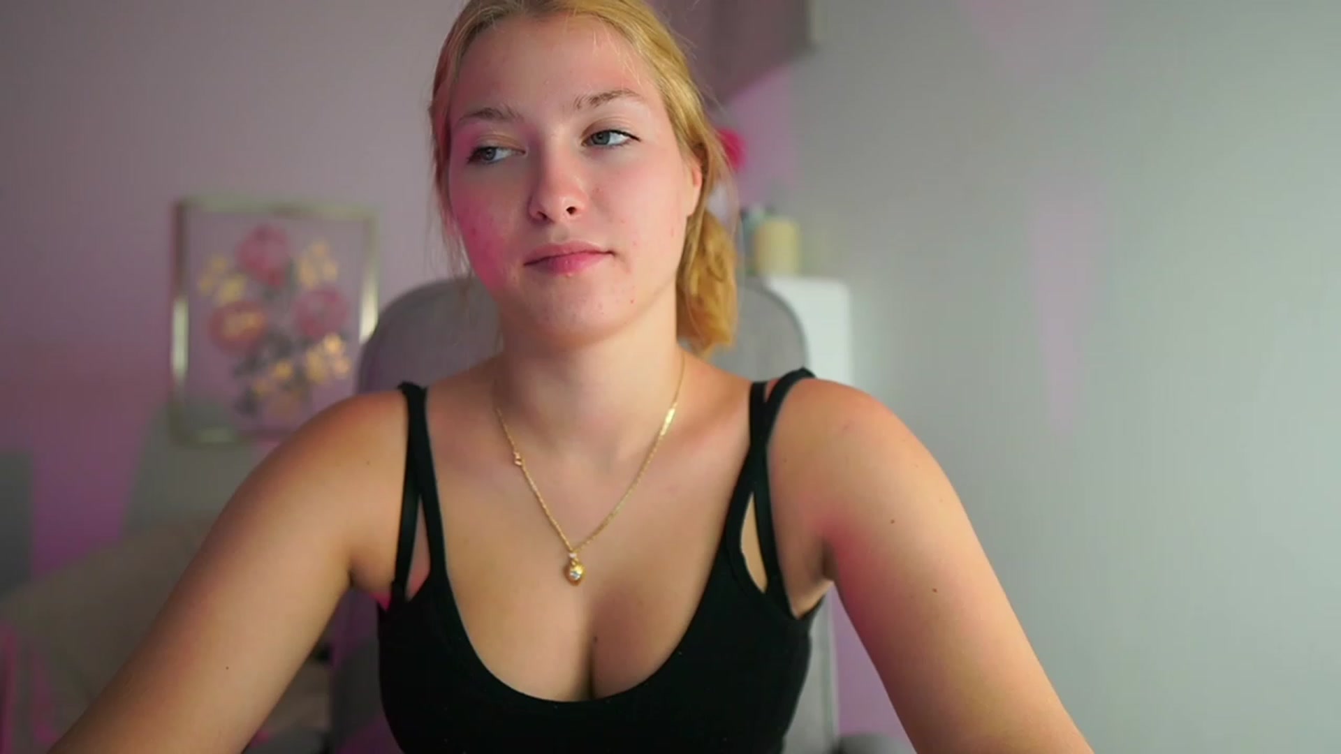 Gallery image thumbnail from Mia_Melano_'s myfreecams stream on, 01/01/2024, 08:47 image 10 of 20