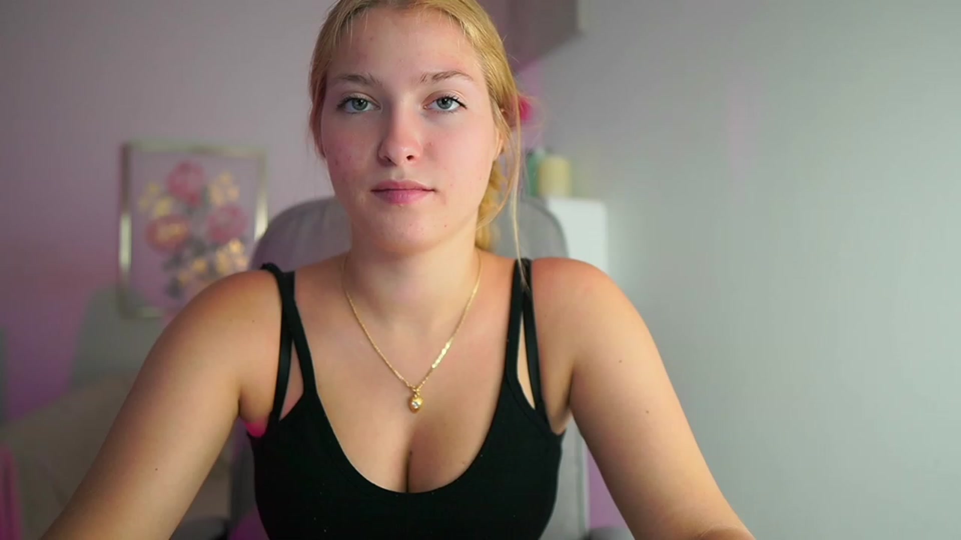 Gallery image thumbnail from Mia_Melano_'s myfreecams stream on, 01/02/2024, 04:23 image 3 of 20