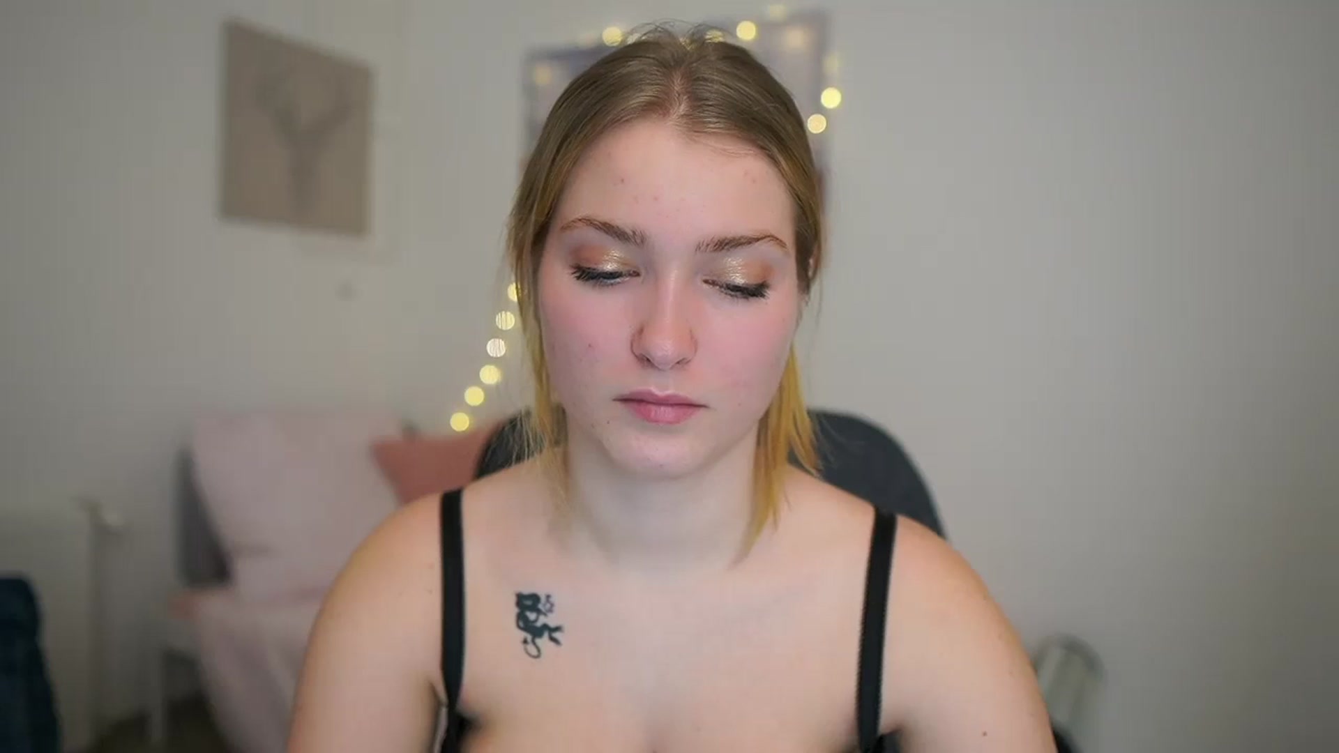 Gallery image thumbnail from Mia_Melano_'s myfreecams stream on, 01/31/2024, 21:15 image 9 of 20