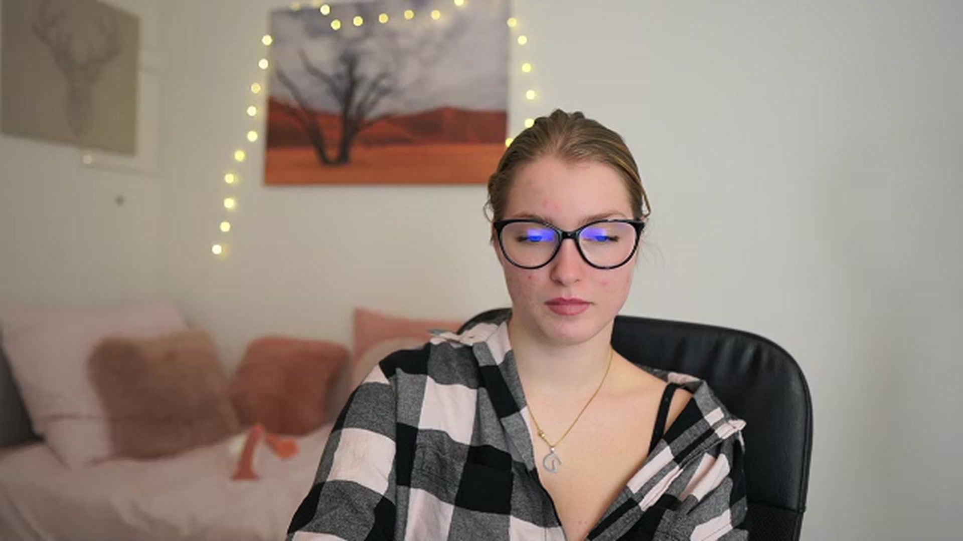 Gallery image thumbnail from Mia_Melano_'s myfreecams stream on, 02/02/2024, 13:15 image 7 of 20