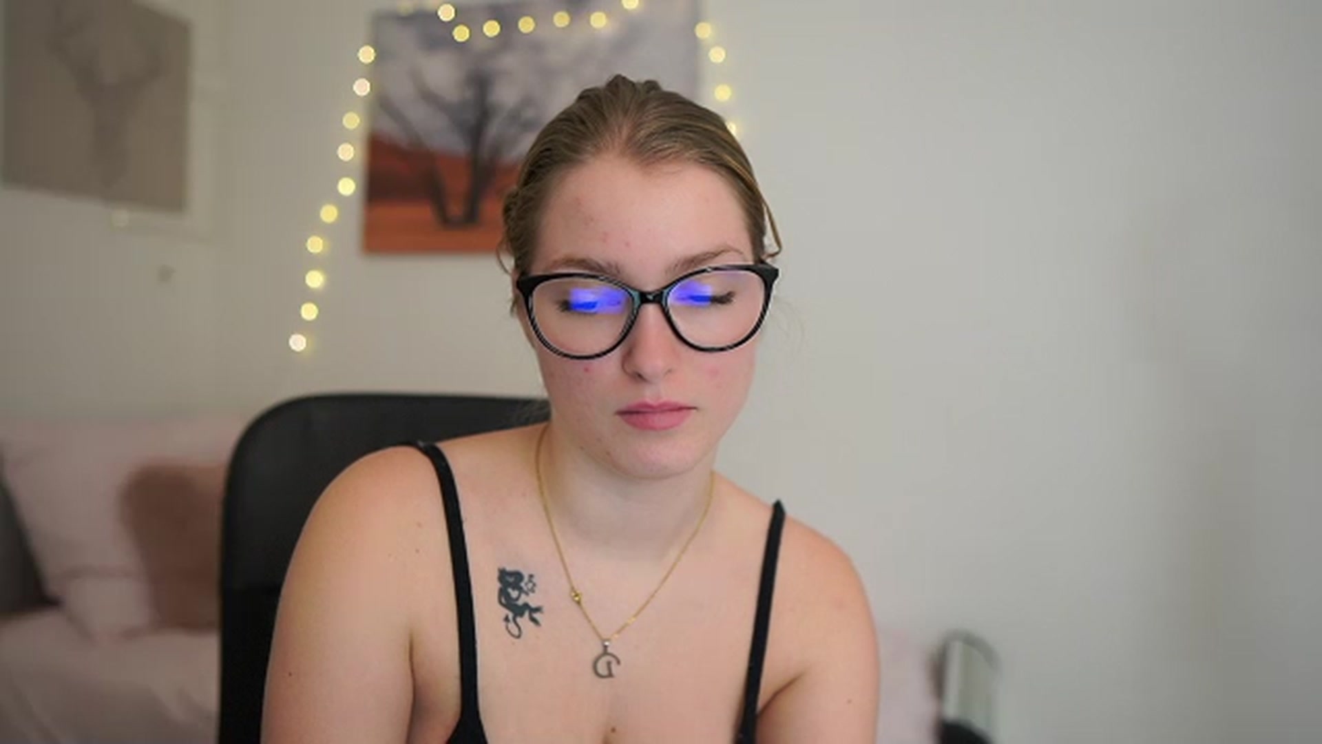 Gallery image thumbnail from Mia_Melano_'s myfreecams stream on, 02/02/2024, 14:06 image 3 of 20