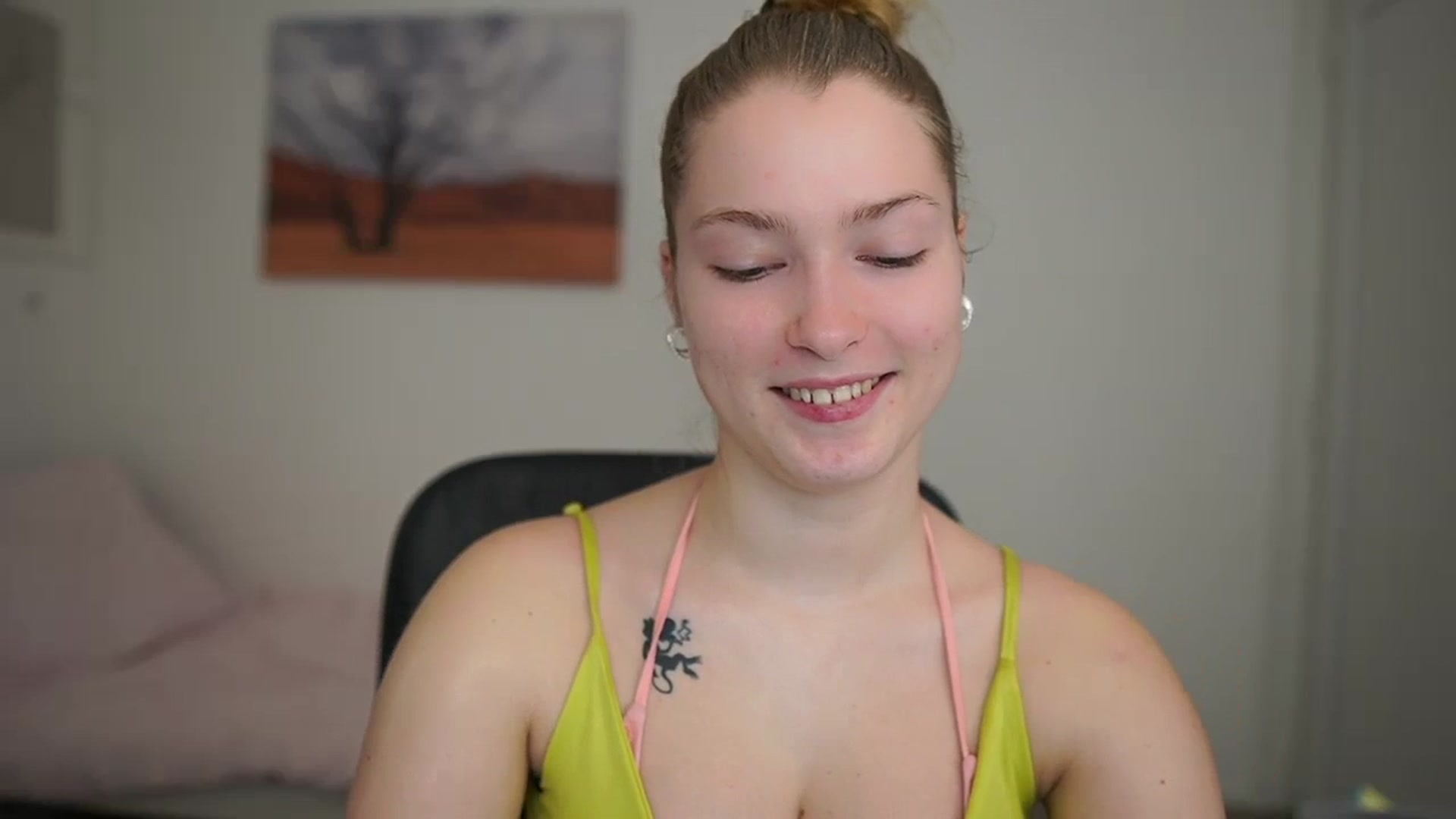Gallery image thumbnail from Mia_Melano_'s myfreecams stream on, 03/09/2024, 10:01 image 17 of 20