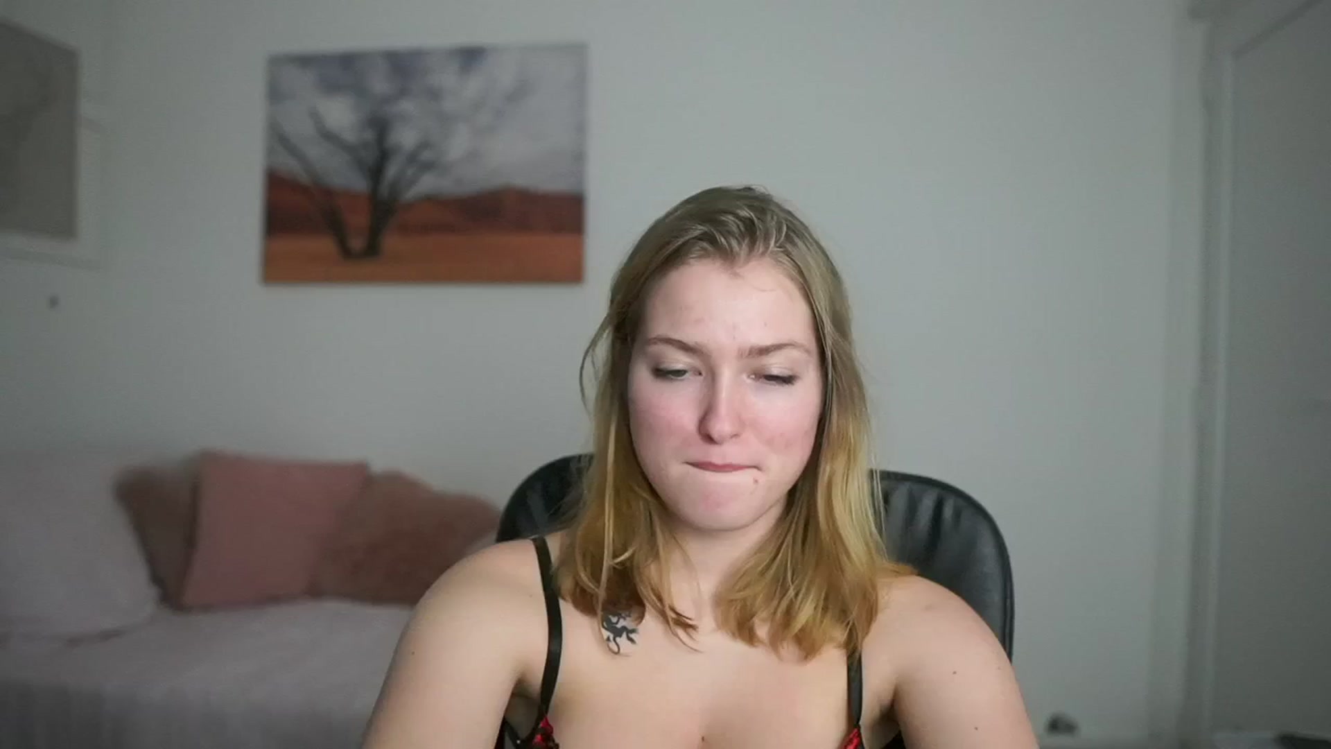Gallery image thumbnail from Mia_Melano_'s myfreecams stream on, 03/12/2024, 15:54 image 20 of 20
