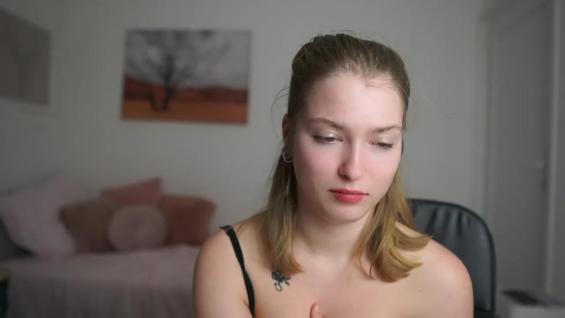 Gallery image thumbnail from Mia_Melano_'s myfreecams stream on, 03/14/2024, 20:11 image 18 of 20